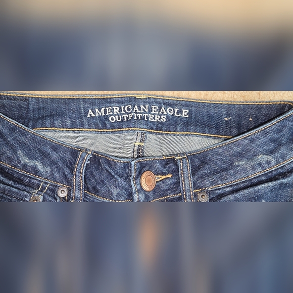 American Eagle Outfitters Women's Favorite Boyfriend jean, stretch, low rise - Picture 2 of 5